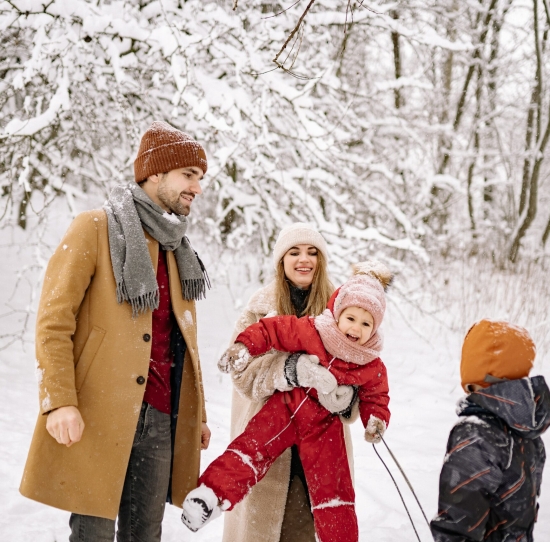 Best Colors for Winter Fashion: Warm, Stylish, and Elegant Choices